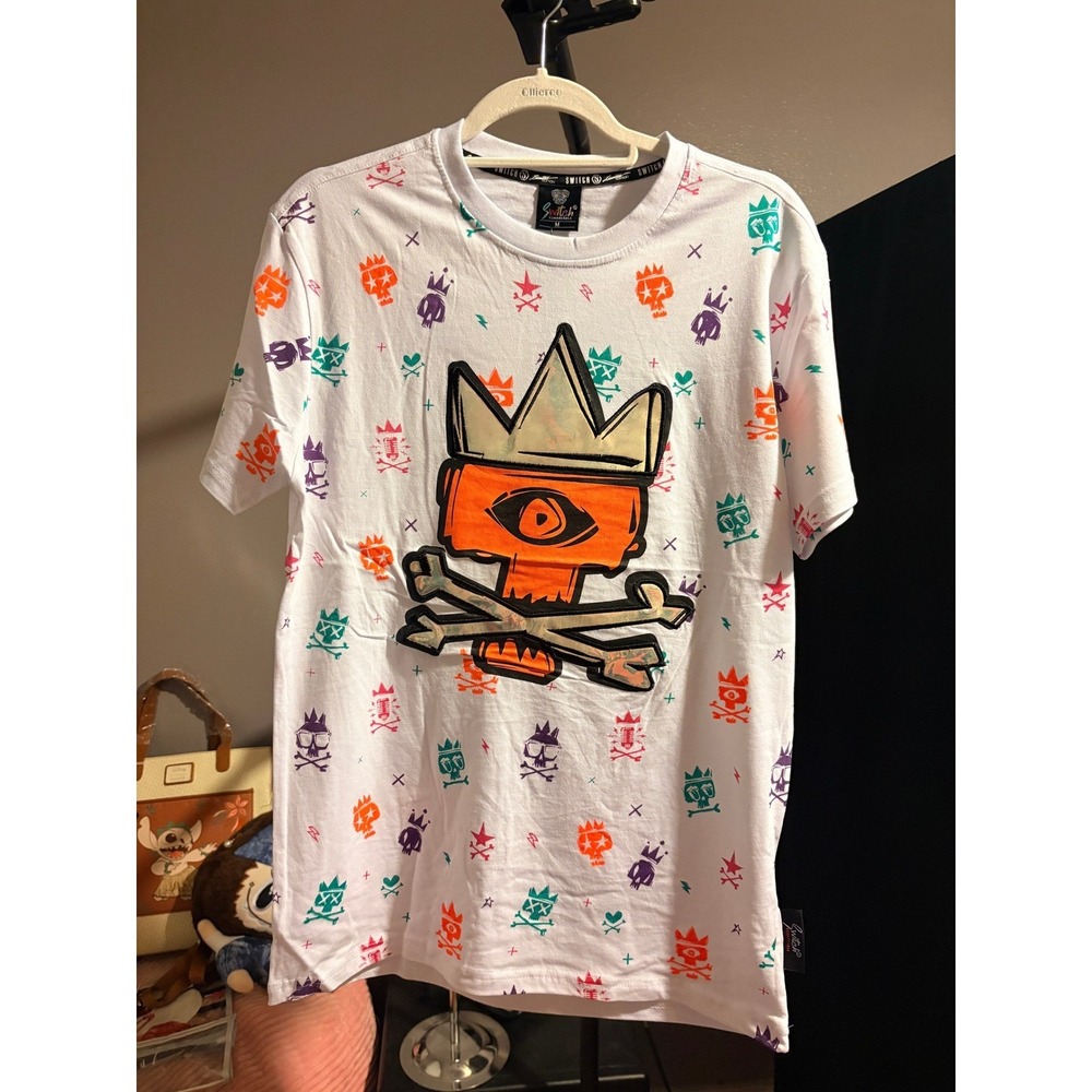 Switch Remarkable Mens White Graphic T-Shirt All Over Skull Print Size L